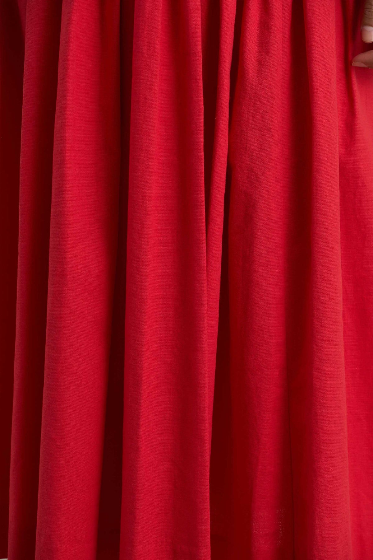 Macie | Red Sweetheart Midi Dress With Balloon Sleeves